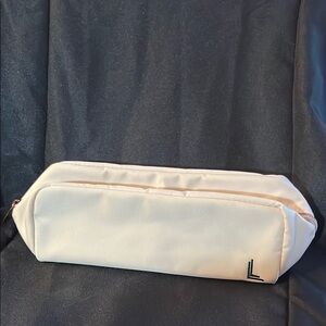 Laura Lee Cosmetics Elegant Cream Pouch